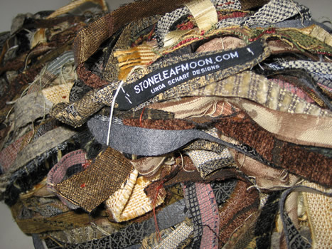 linda scharf handspun yarn/stoneleafmoon.com